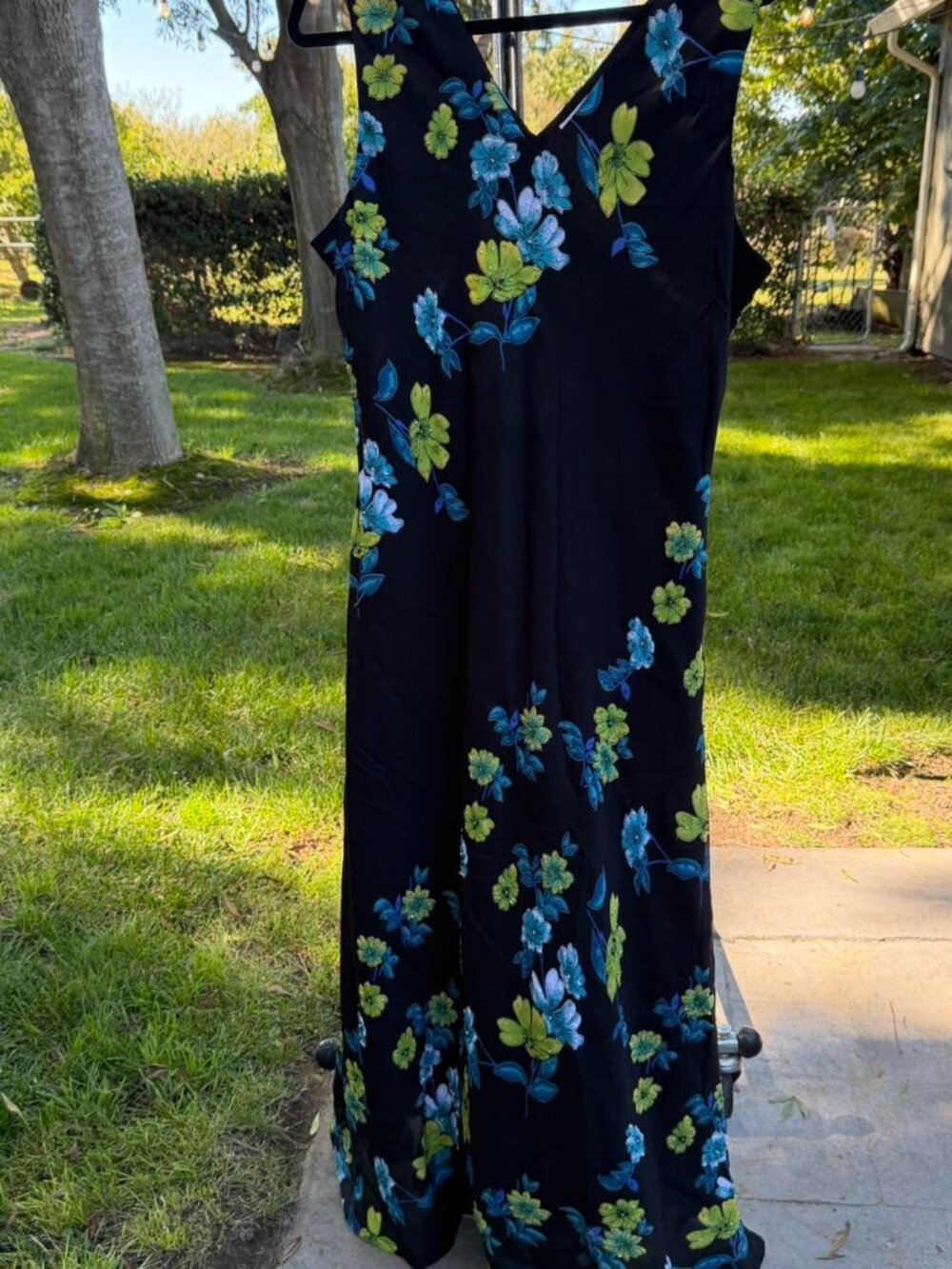 Black and Blue Floral Sequined Y2K Special Event Dress Size 18 Going Out